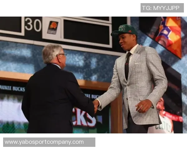 纳格尔斯曼称赞恩梅查具备顶级天赋期待其在比赛中保持稳定表现